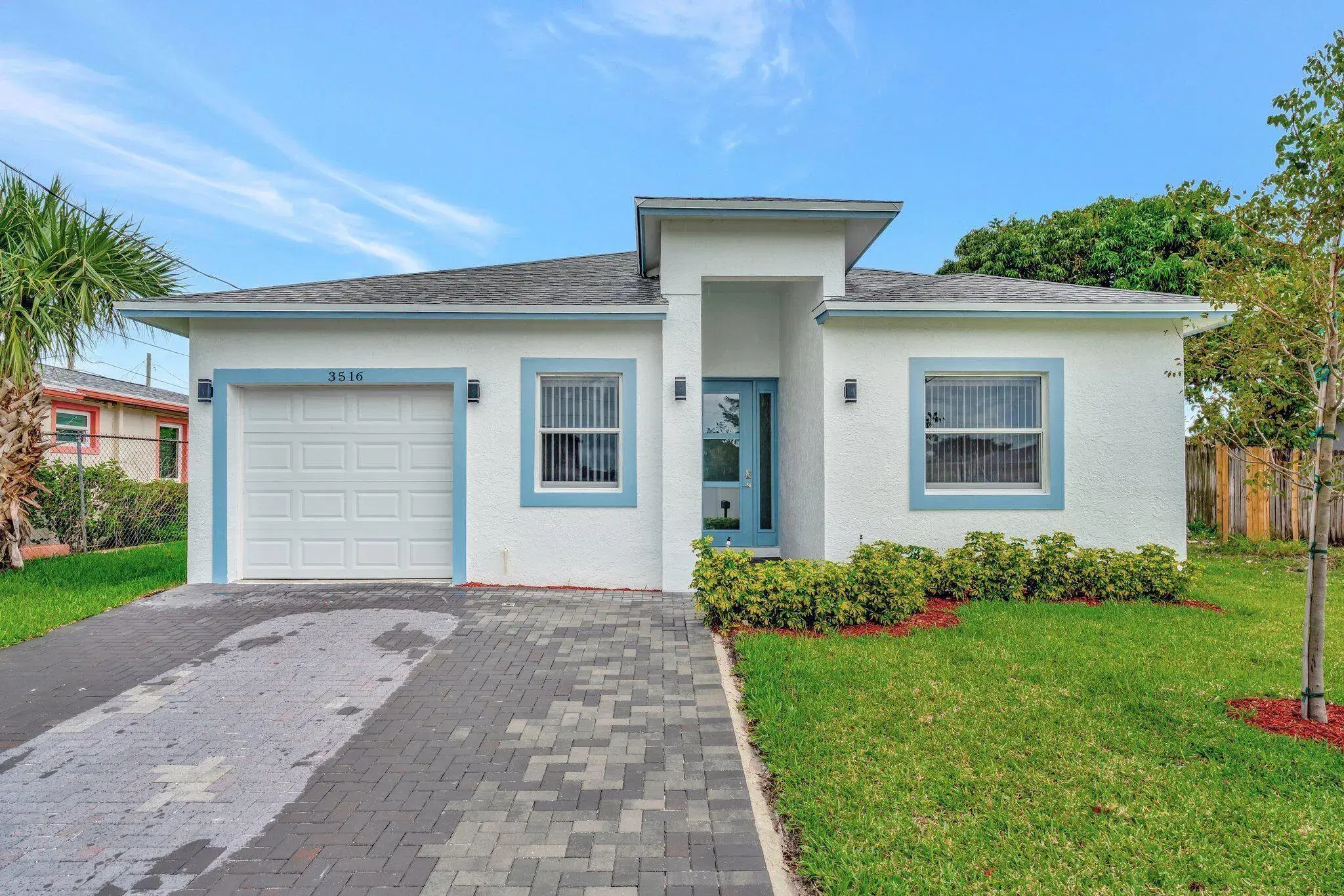 Picture of 3516 S Avenue, Riviera Beach, FL 33404