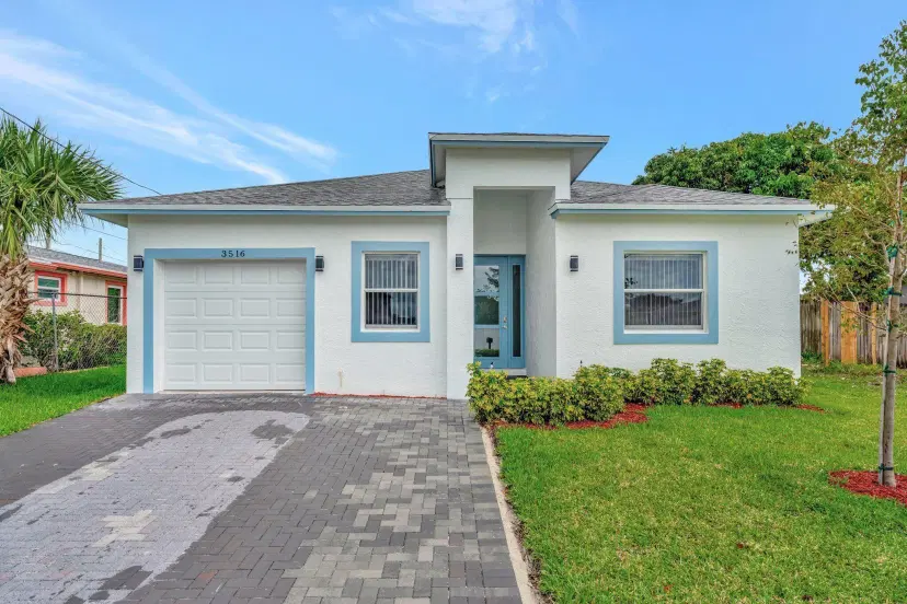 Picture of 3516 S Avenue, Riviera Beach FL 33404