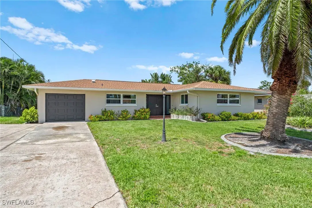 Picture of 5114 York Ct, Cape Coral, FL 33904
