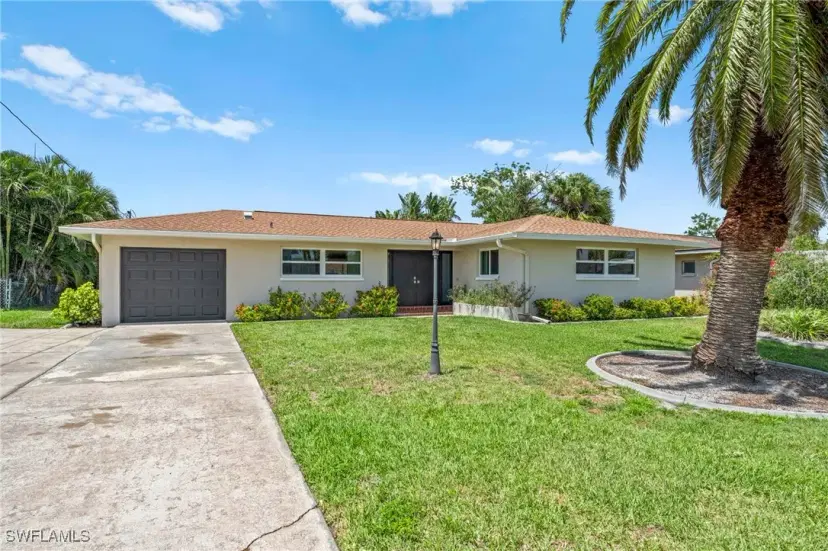 Picture of 5114 York Ct, Cape Coral FL 33904