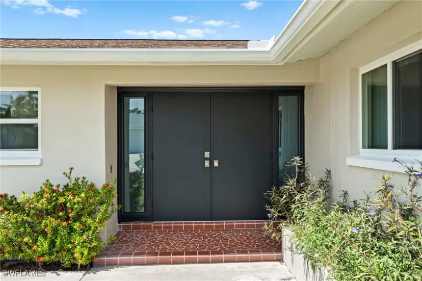 Picture of 5114 York Ct, Cape Coral FL 33904
