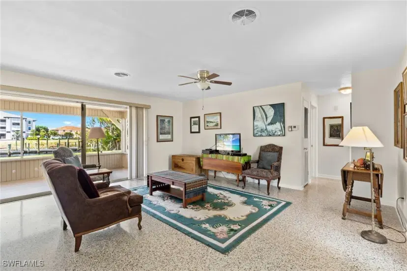 Picture of 5114 York Ct, Cape Coral FL 33904