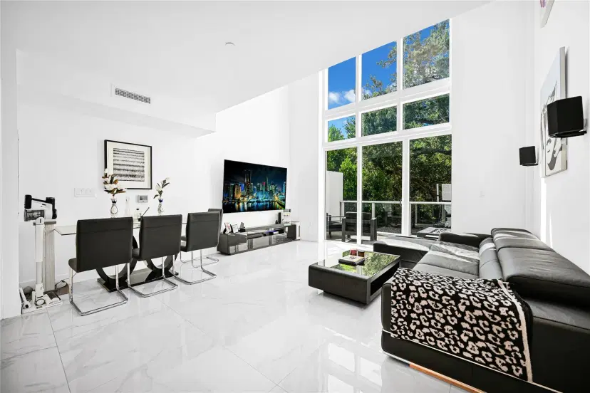 Picture of 455 NE 39Th St 205, Miami FL 33137