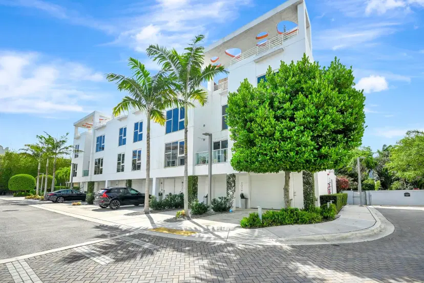 Picture of 455 NE 39Th St 205, Miami FL 33137