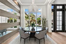 Picture of 810 Bentwood Dr, Naples, FL 34108