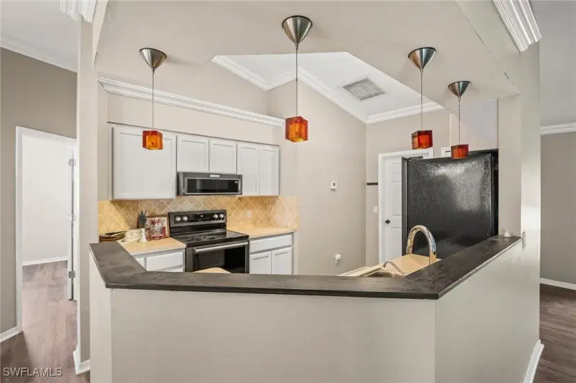 Picture of 9061 Irving Rd, Fort Myers FL 33967