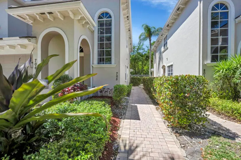 Picture of 6365 Bella Cir 705, Boynton Beach FL 33437