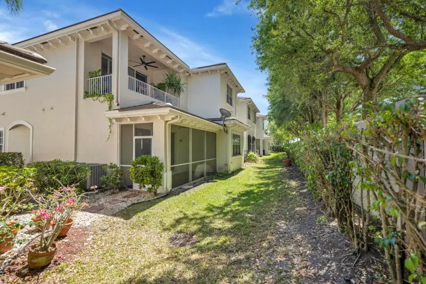 Picture of 6365 Bella Cir 705, Boynton Beach FL 33437