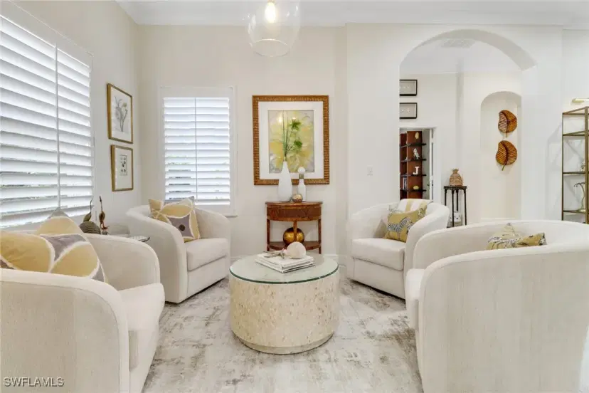 Picture of 849 Vistana Cir 17, Naples FL 34119