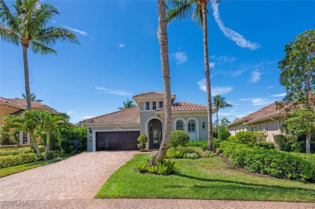 Picture of 3086 Aviamar Cir, Naples, FL 34114