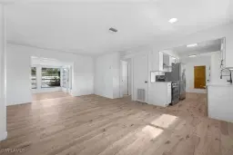 Picture of 8937 Forest St, Fort Myers, FL 33907