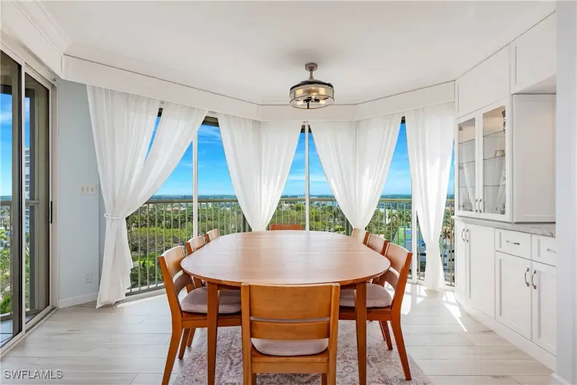 Picture of 4051 Gulf Shore Blvd N 1000, Naples FL 34103