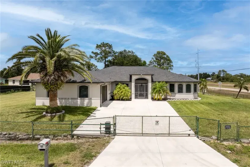 Picture of 2500 50Th St W, Lehigh Acres FL 33971