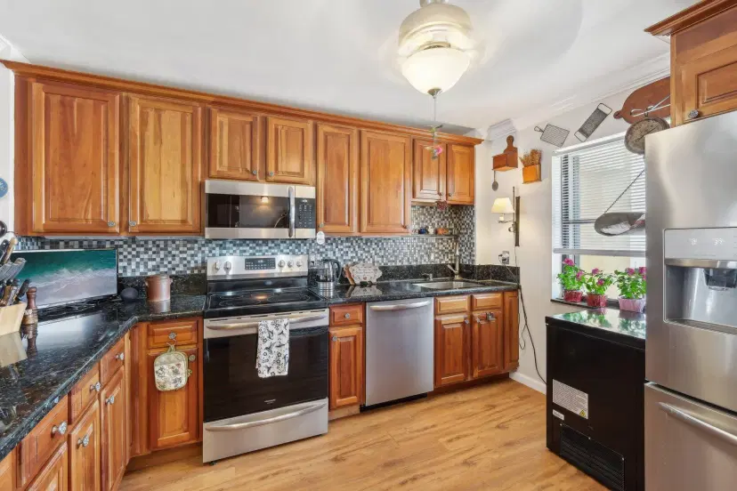 Picture of 313 Lake Circle 212, North Palm Beach FL 33408