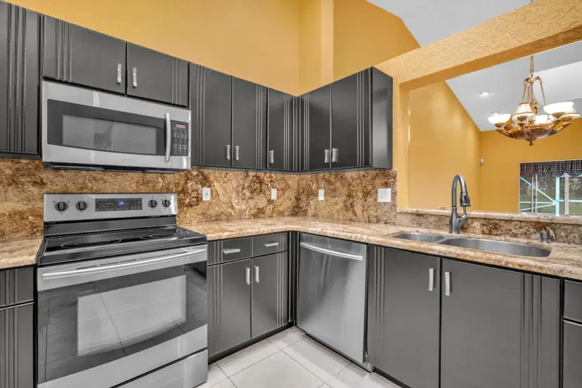 Picture of 7280 Summer Tree Dr B, Boynton Beach FL 33437