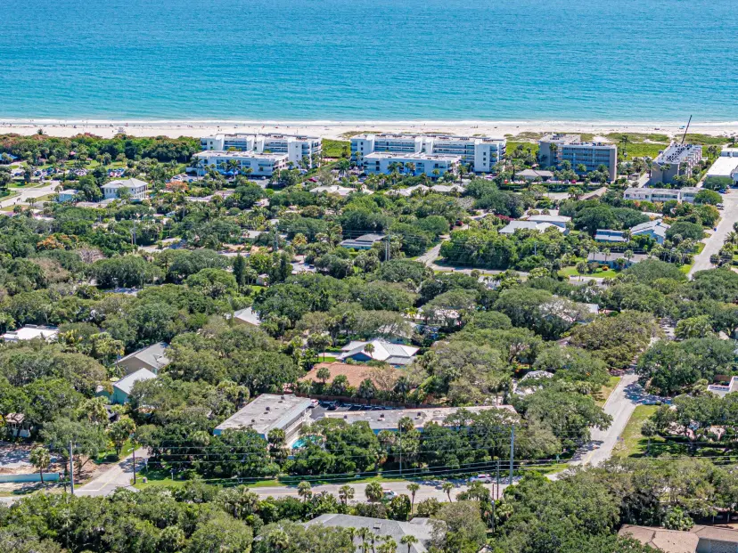 Picture of 900 Jasmine Lane 101A, Vero Beach FL 32963