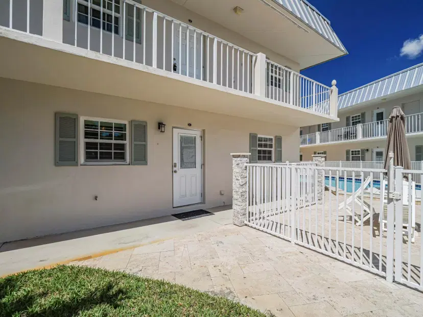 Picture of 900 Jasmine Lane 101A, Vero Beach FL 32963