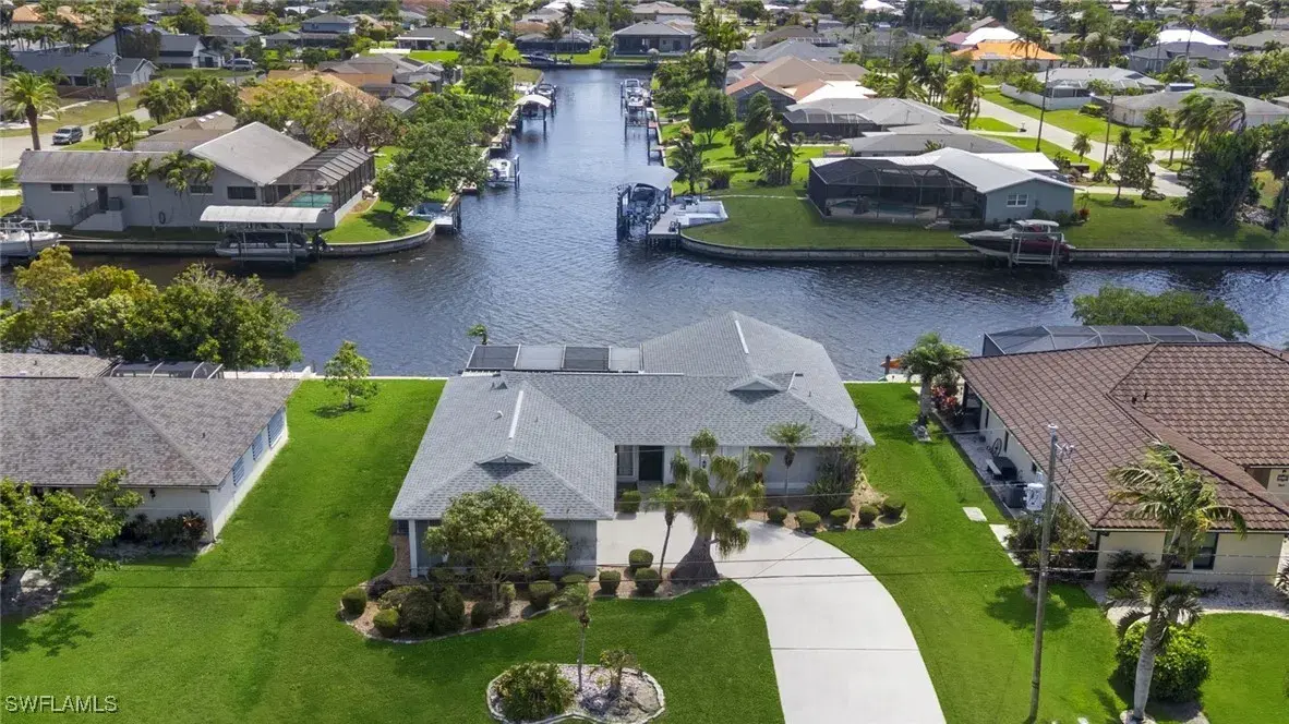 Picture of 2209 SE 10Th Ave, Cape Coral, FL 33990