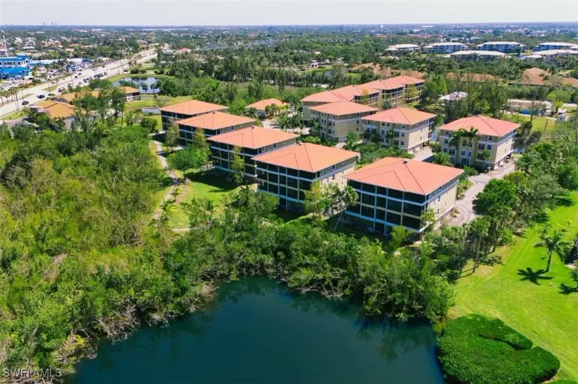 Picture of 10090 Lake Cove Dr 101, Fort Myers FL 33908