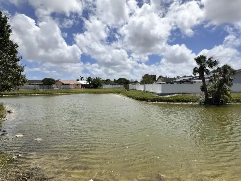 Picture of 5084 NW 195Th Ln, Miami Gardens FL 33055