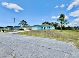 Picture of 3700 16Th St W, Lehigh Acres, FL 33971