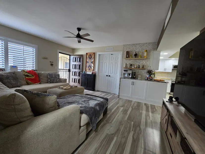 Picture of 5280 Las Verdes Circle 306, Delray Beach FL 33484