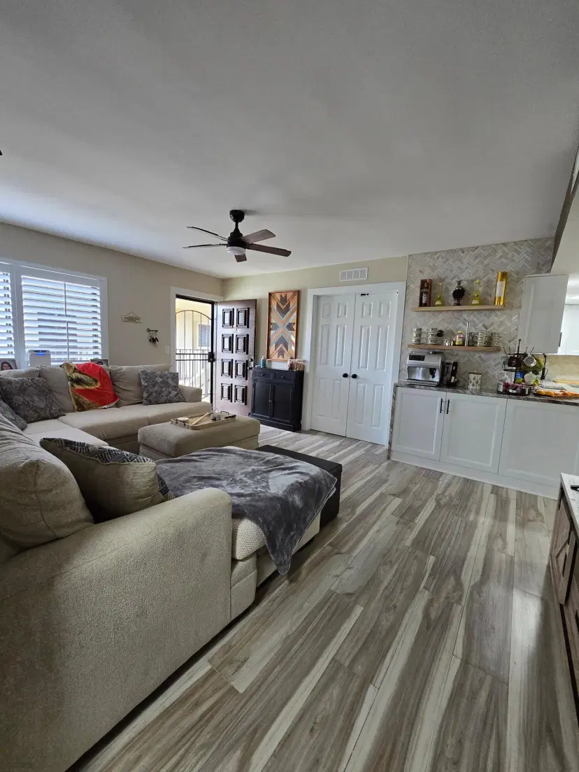 Picture of 5280 Las Verdes Circle 306, Delray Beach FL 33484