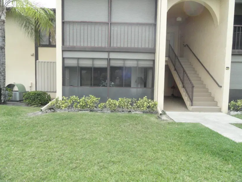 Picture of 827 Sky Pine Way F1, Greenacres FL 33415
