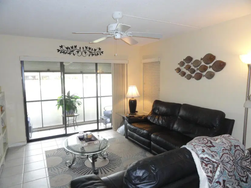 Picture of 827 Sky Pine Way F1, Greenacres FL 33415