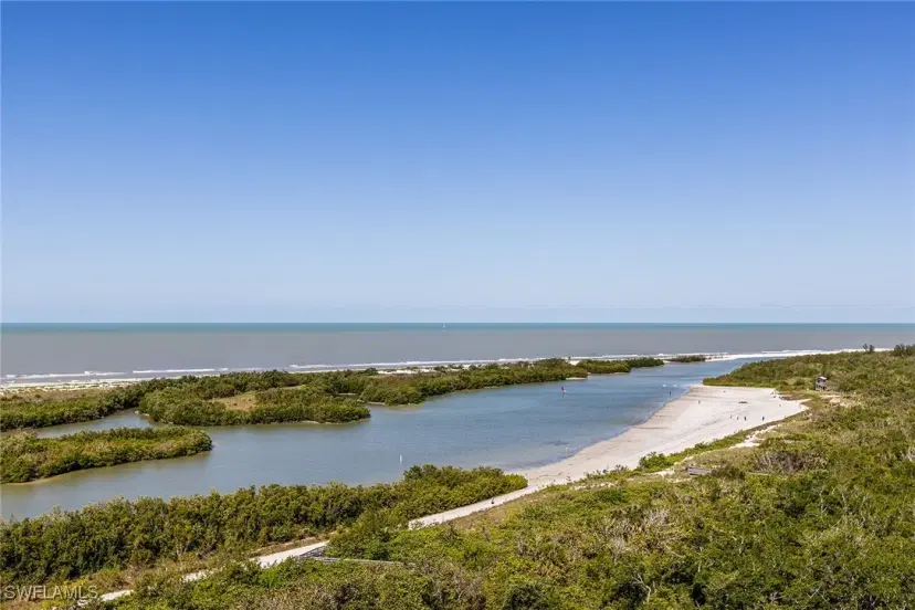 Picture of 440 Seaview Ct 1503, Marco Island FL 34145
