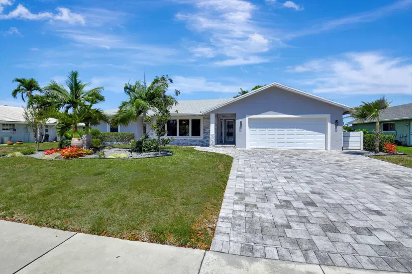 Picture of 3333 Lakeview Drive, Delray Beach FL 33445