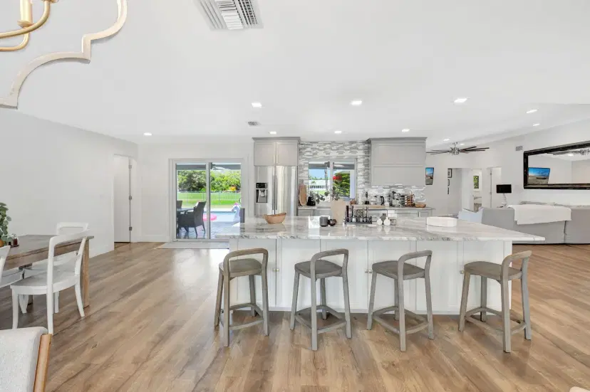 Picture of 3333 Lakeview Drive, Delray Beach FL 33445