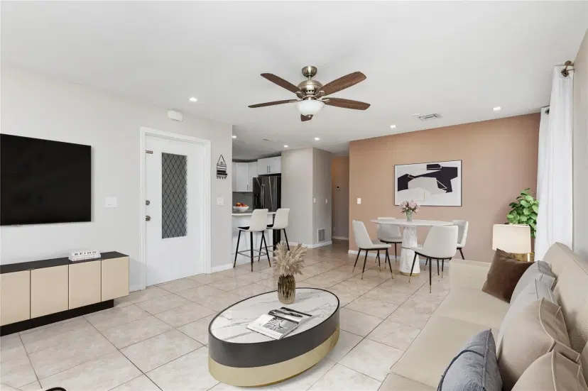 Picture of 2002 SW Natura Blvd D, Deerfield Beach FL 33441