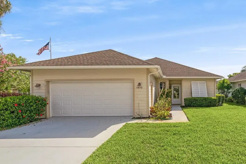 Picture of 1810 Hawthorne Drive, Vero Beach FL 32962