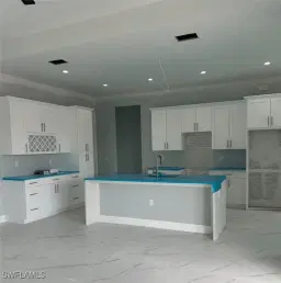 Picture of 2415 56Th Ave Ne, Naples, FL 34120