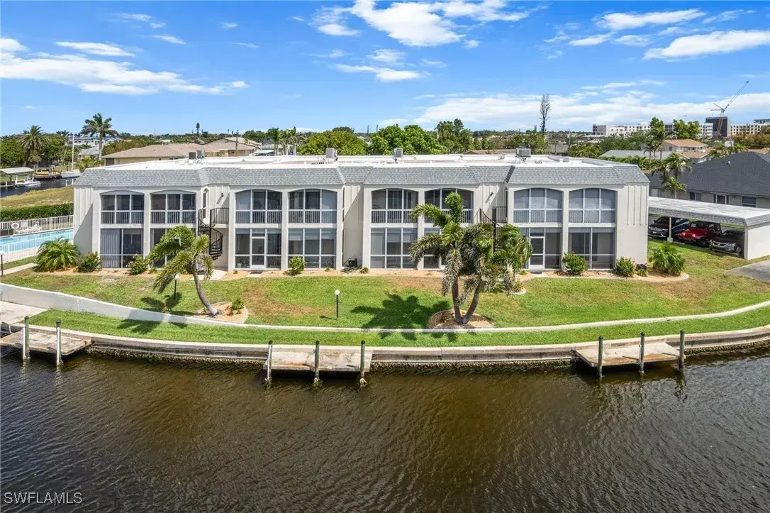 Picture of 304 Tudor Dr 4, Cape Coral, FL 33904