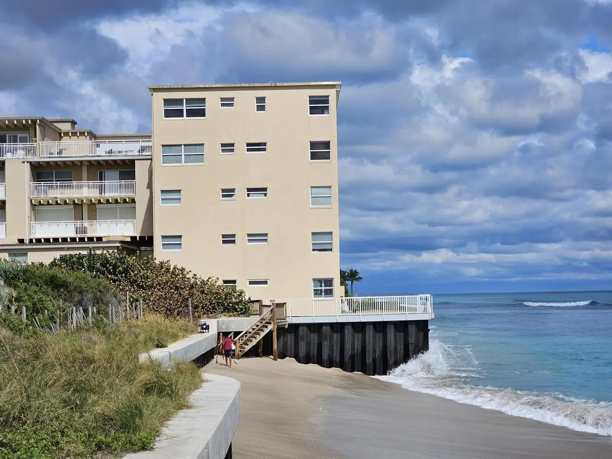Picture of 4500 S Ocean Boulevard 309, South Palm Beach, FL 33480