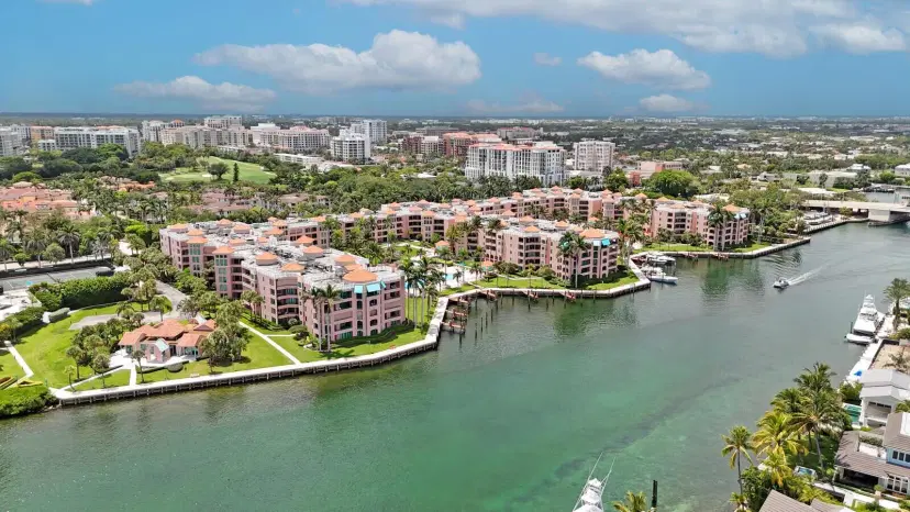 Picture of 120 SE 5Th Avenue 424, Boca Raton FL 33432