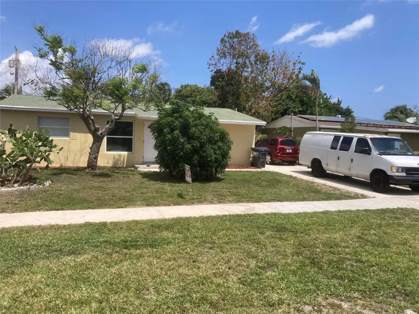 Picture of 5409 Marcia Pl, Mangonia Park FL 33407