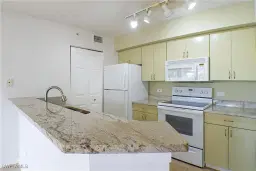 Picture of 8861 Colonnades Ct W 221, Bonita Springs, FL 34135