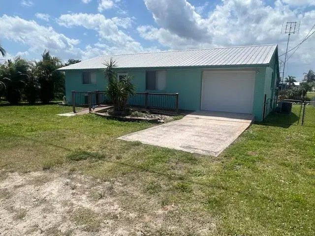 Picture of 1532 Hunter Rd, Okeechobee FL 34974