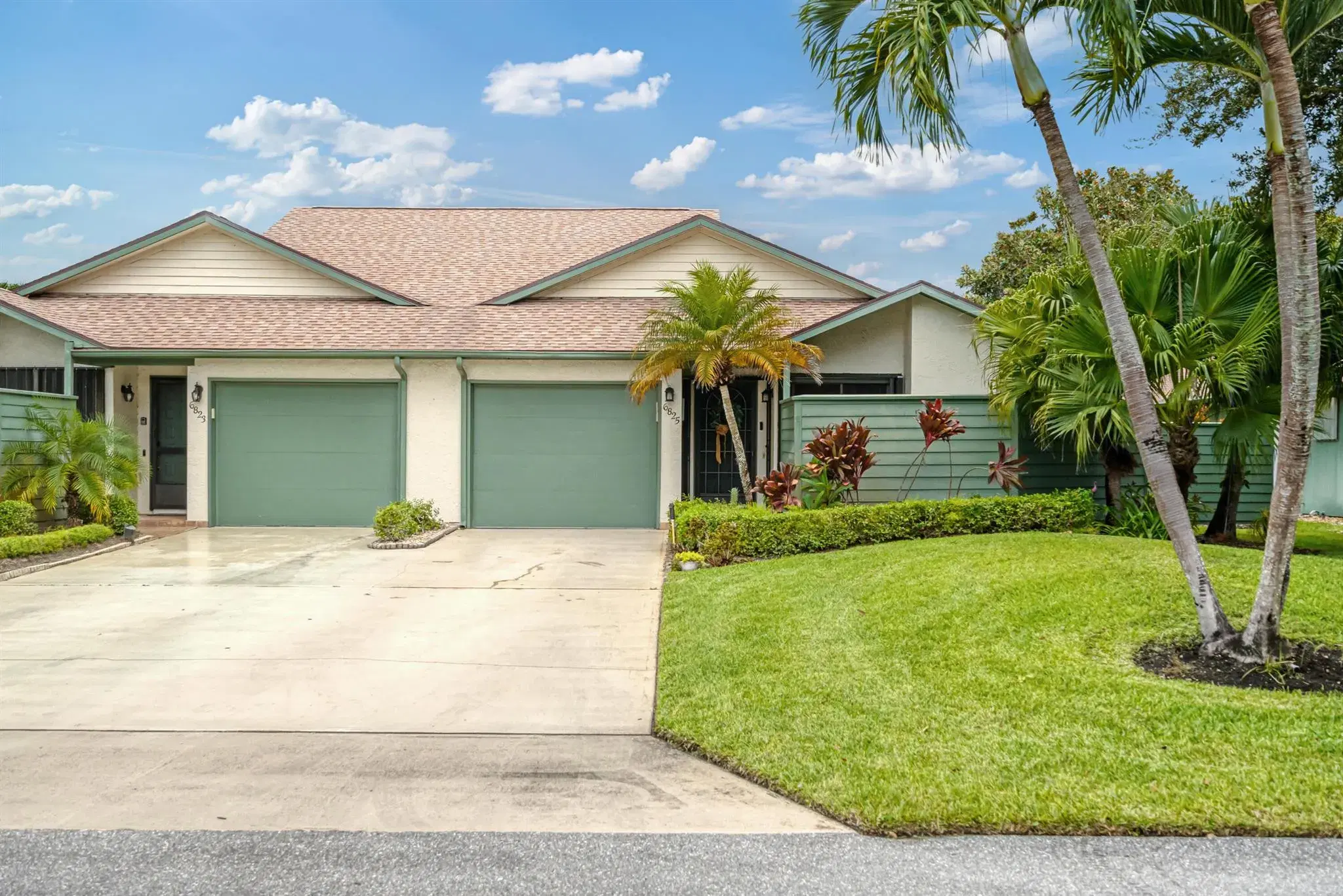 Picture of 6825 SE Bunker Hill Drive, Hobe Sound, FL 33455