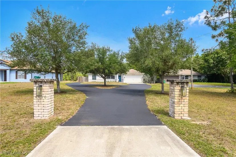 Picture of 4430 12Th St Ne, Naples FL 34120