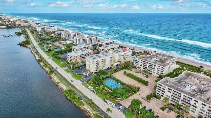 Picture of 3230 S Ocean Boulevard E610, Palm Beach, FL 33480