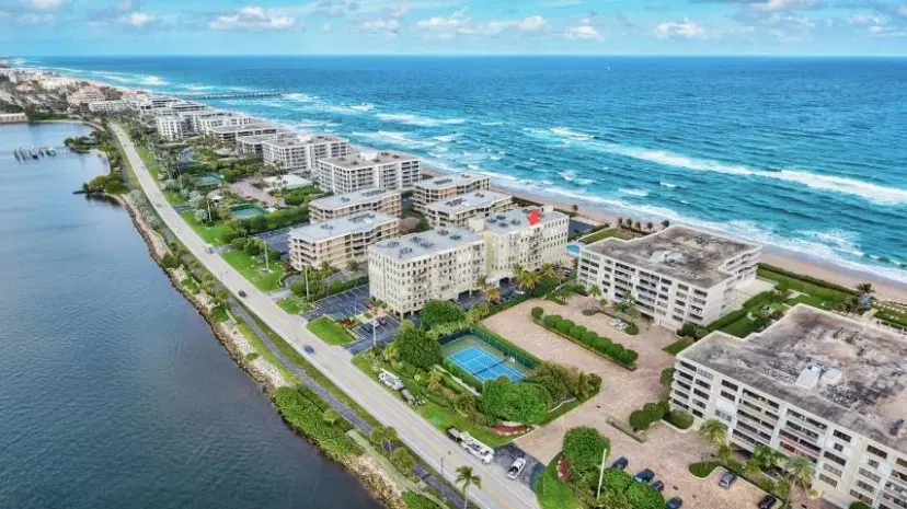 Picture of 3230 S Ocean Boulevard E610, Palm Beach FL 33480