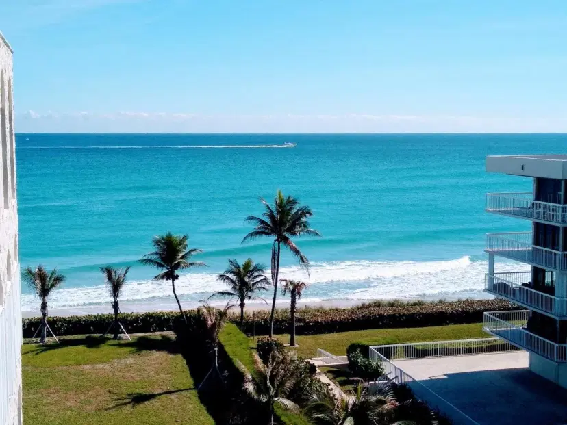 Picture of 3230 S Ocean Boulevard E610, Palm Beach FL 33480