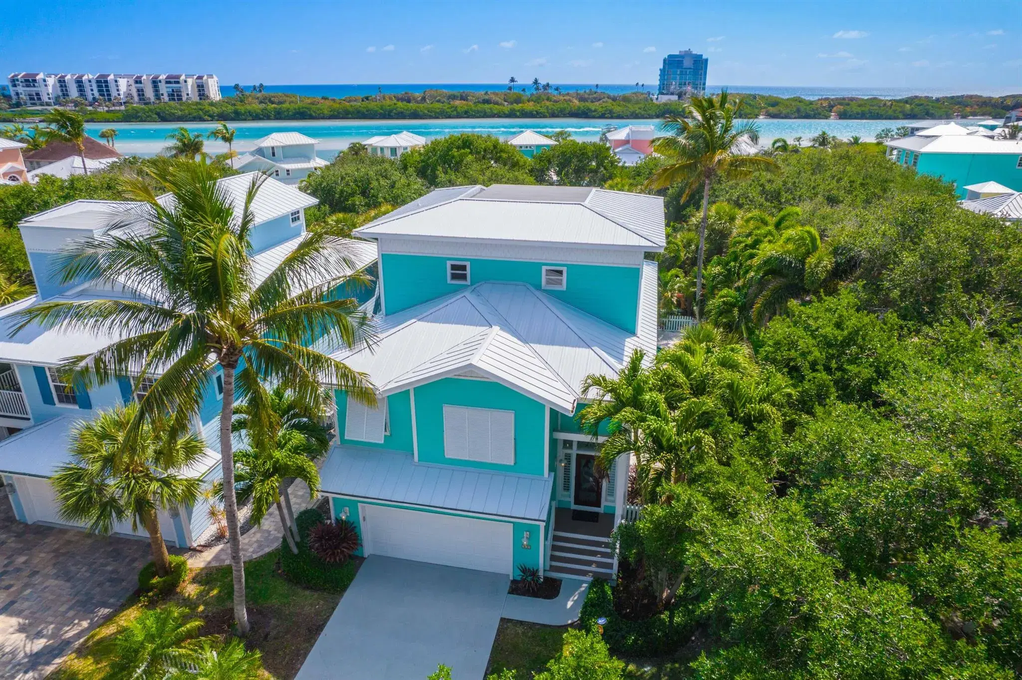 Picture of 125 Intracoastal Circle, Tequesta, FL 33469