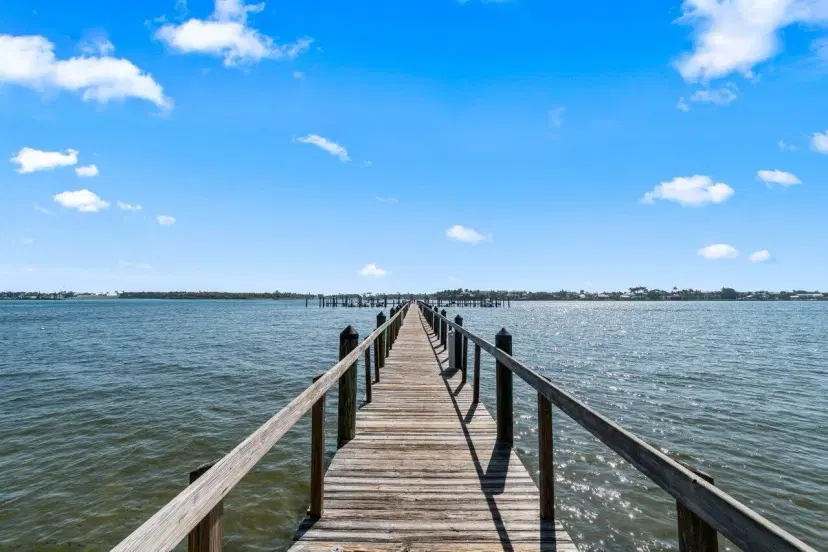 Picture of 7 Via Lago, Boynton Beach FL 33435
