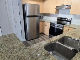 Picture of 701 Villa Circle, Boynton Beach, FL 33435