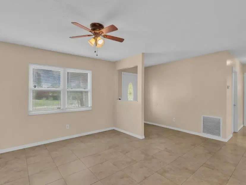 Picture of 134 SE Whitmore Drive, Port St Lucie FL 34984